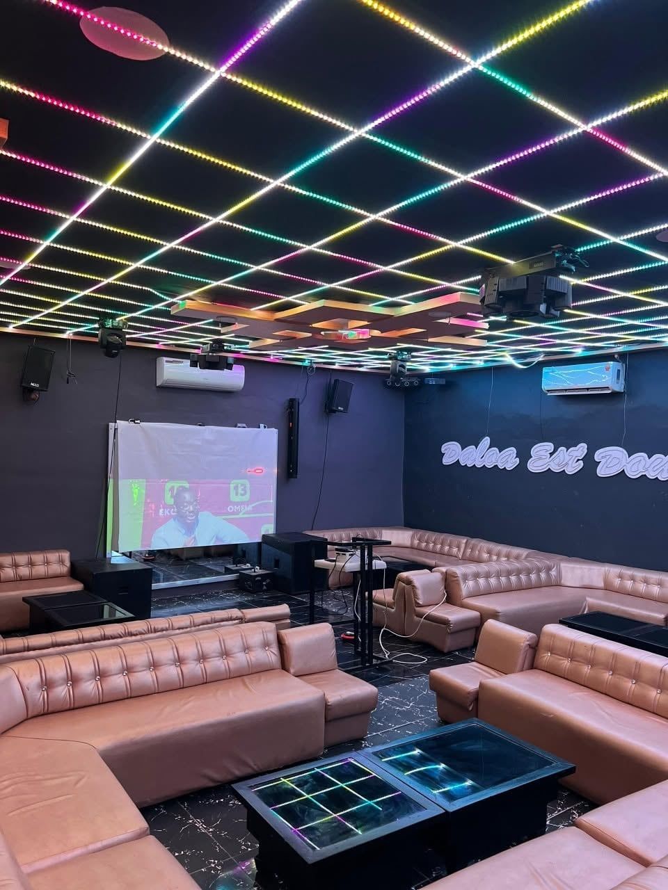 Photo Gold Room BAR