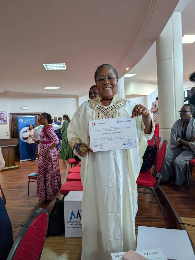 Maman Boya, présidente de l'ONG Conscience Propre, distinguée à la clôture de la 17e session de Dakar