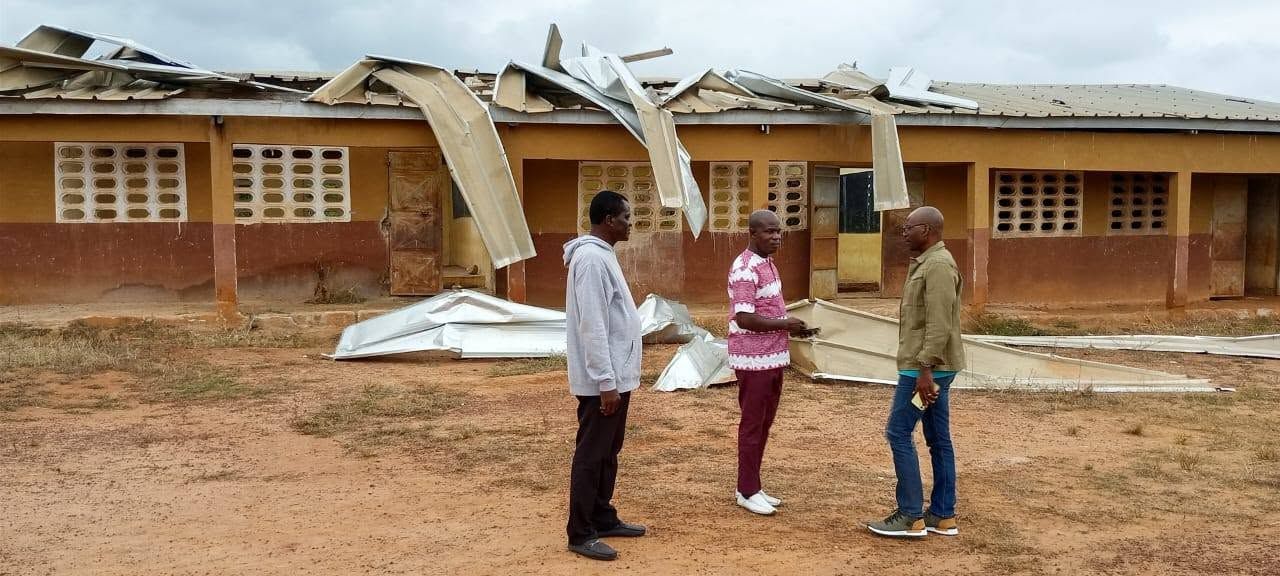 Le bâtiment de l'EPP Zéréguhé à Issia dont la toiture a été arrachée par une tornade