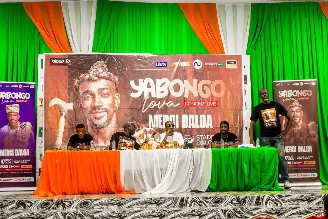 L'artiste Yabongo Lova lors de la conférence de presse annonçant son concert au stade régional de Daloa
